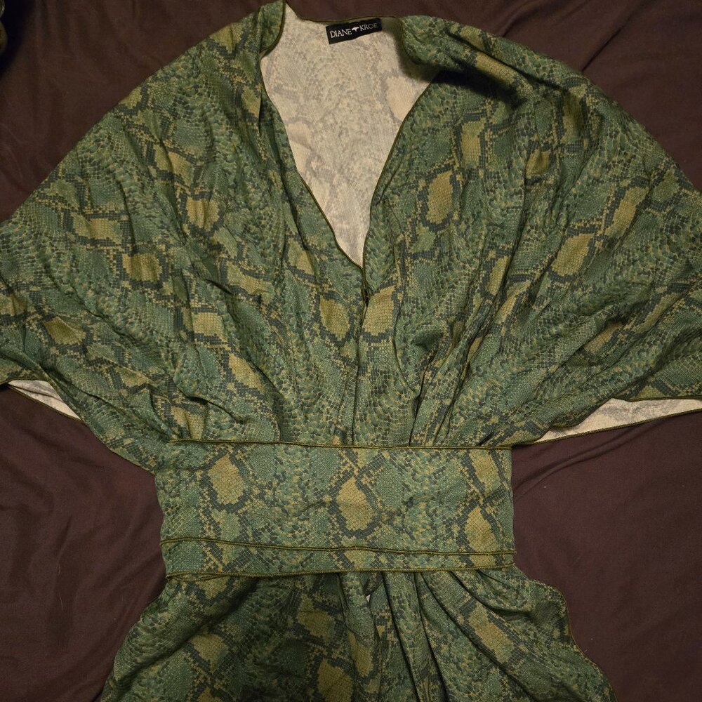 Brand New Diane Kroe Butterfly Wrap w/ matching sash - Size OS